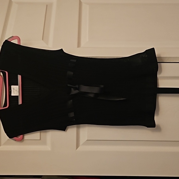 Channel Top - Picture 1 of 10